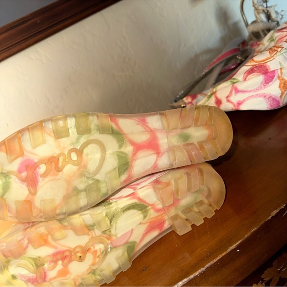 - Coach poppy purse - Picture 7 of 8